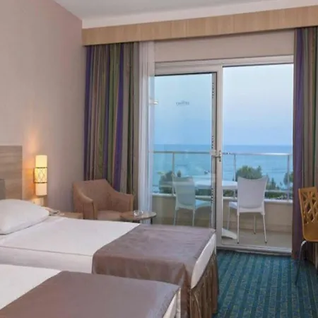 Justiniano Moonlight Otel 5*