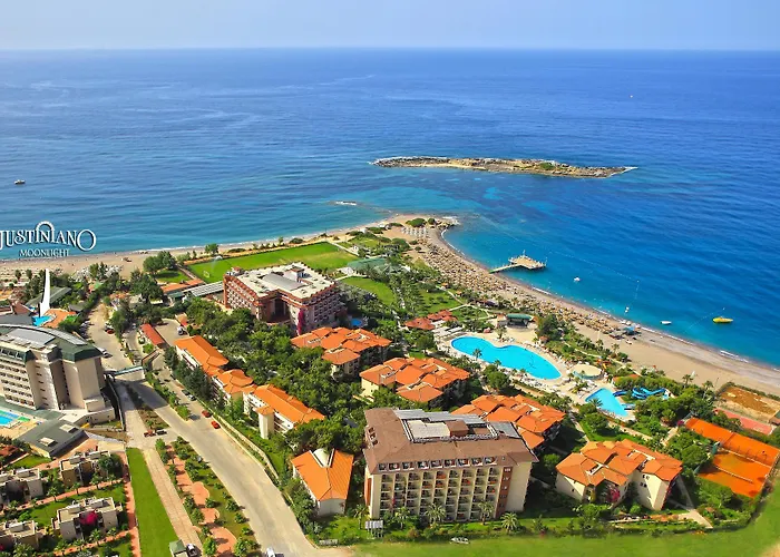 Justiniano Moonlight 5* Okurcalar